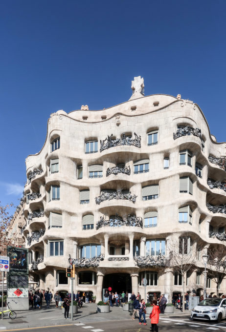 La pedrera (Casa Mila) – Antoni Gaudi – WikiArquitectura_002
