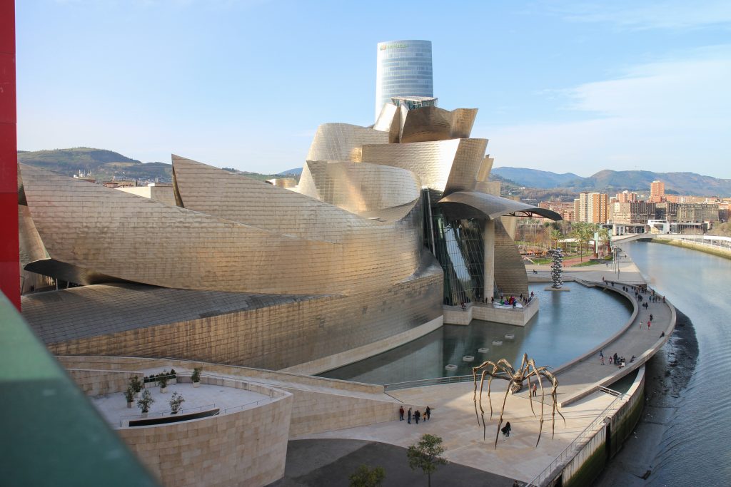 Museo Guggenheim Bilbao – Frank Ghery – WikiArquitectura_008
