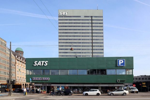 Immeuble SAS / Royal Hotel